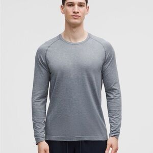lululemon athletica Men's Heather Gray Long Sleeve Tee